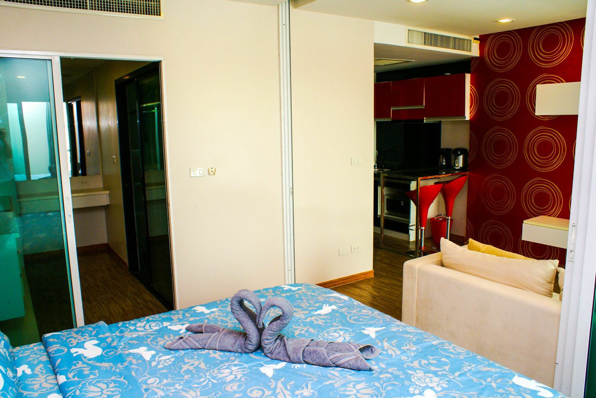 Sixty Six Road Hotel Pattaya