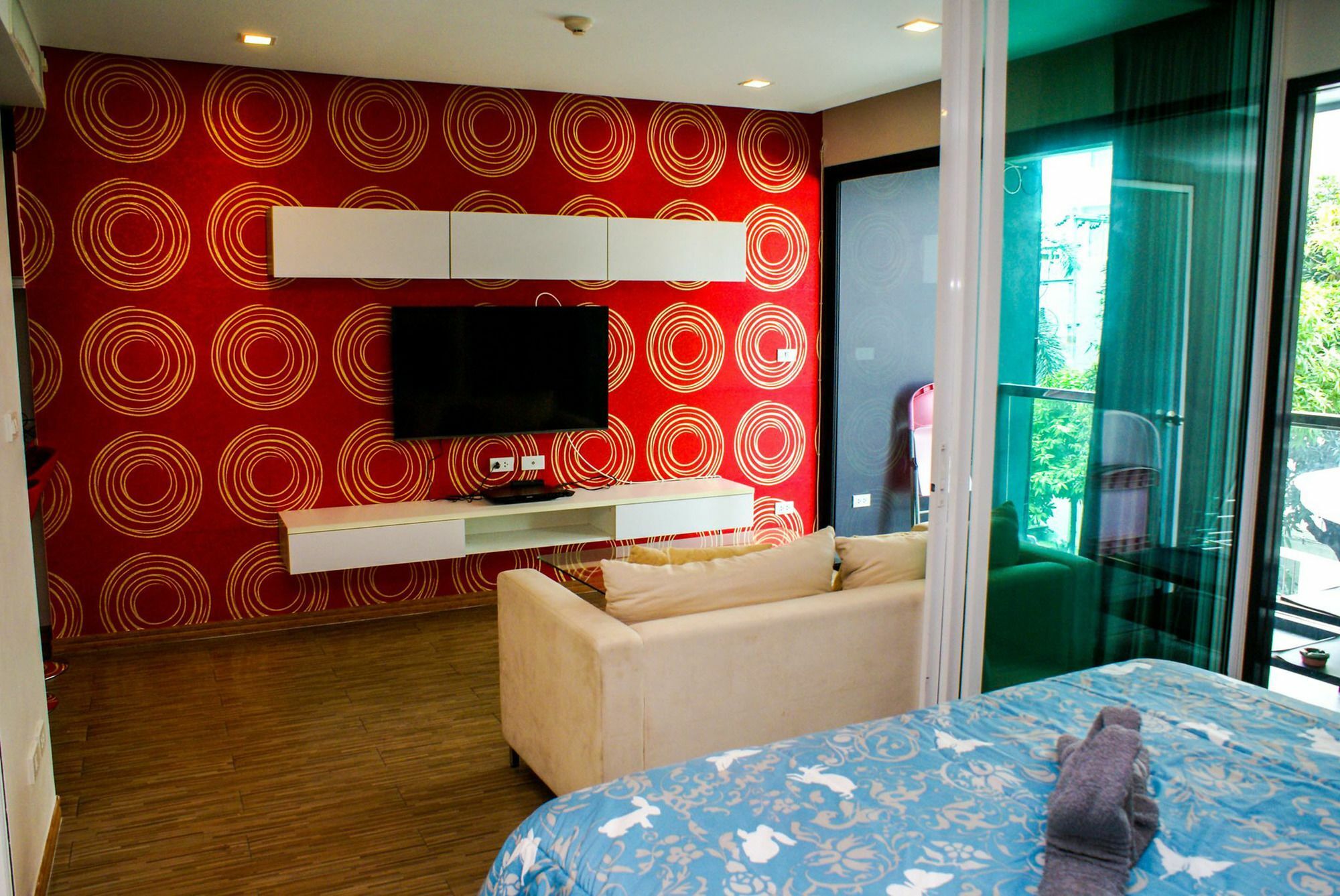 Hotel Sixty Six Road 3*