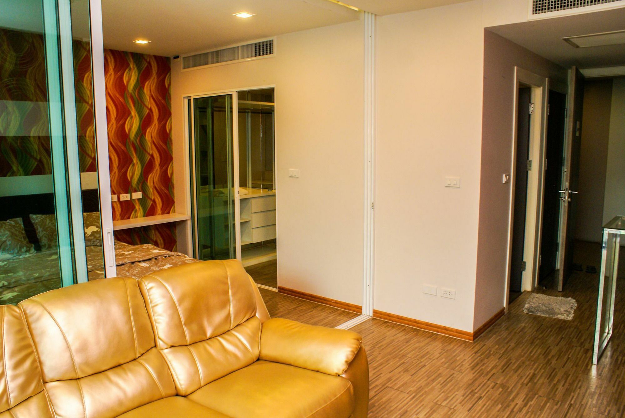 Sixty Six Road Hotel Pattaya